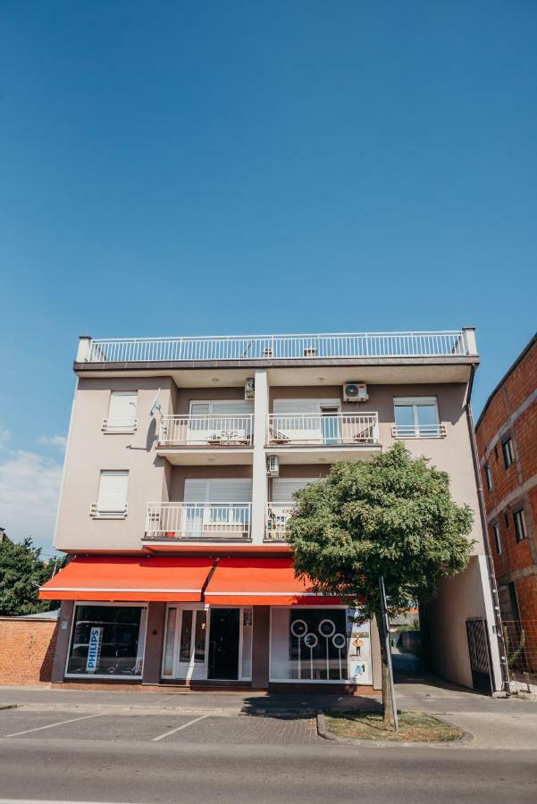 Apartman "Joka" Dakovo Luaran gambar